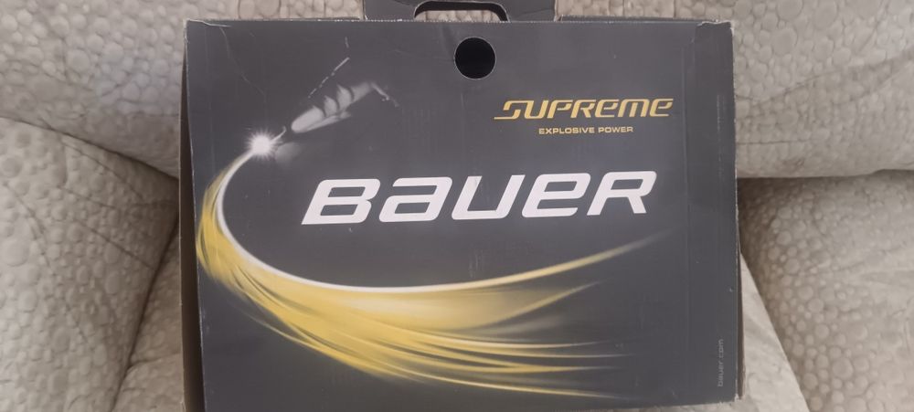 Продам коньки Bauer