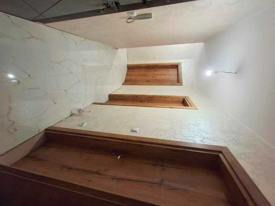 Продава се Тристаен апартамент в Варна, Център - 101 кв.м за 2080 €/кв.м - Снимка #13