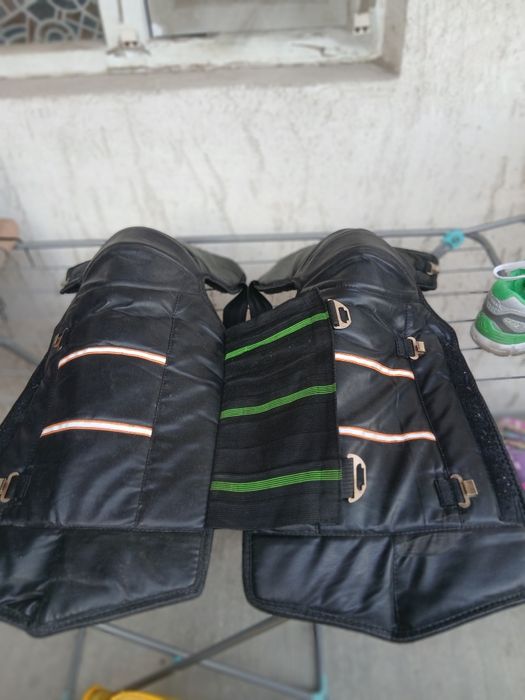 Продам  нарукафник и наколенники