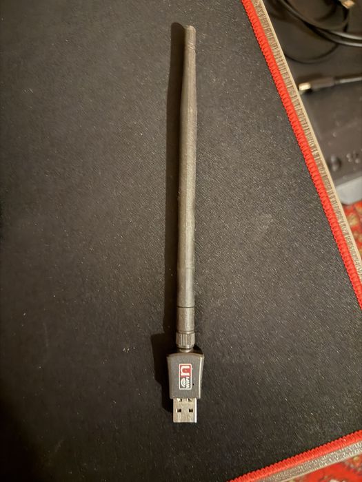 Wifi adapter sotiladi