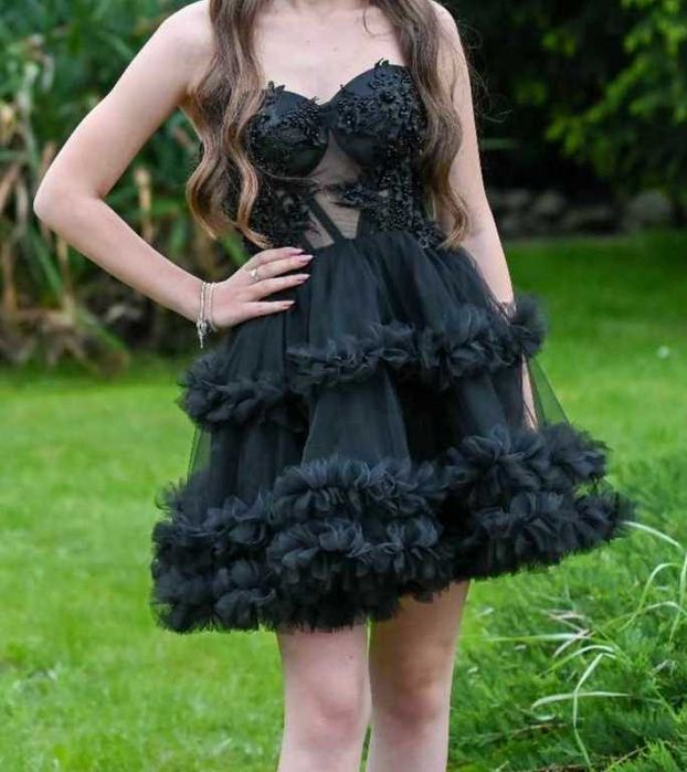 Елегантна къса бална рокля с корсет – носена веднъж, размер XS/S