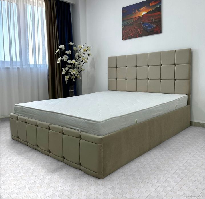 Pat Ven 03 Tapitat din catifea