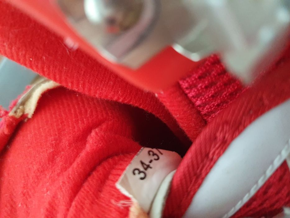 Продам роликовые коньки