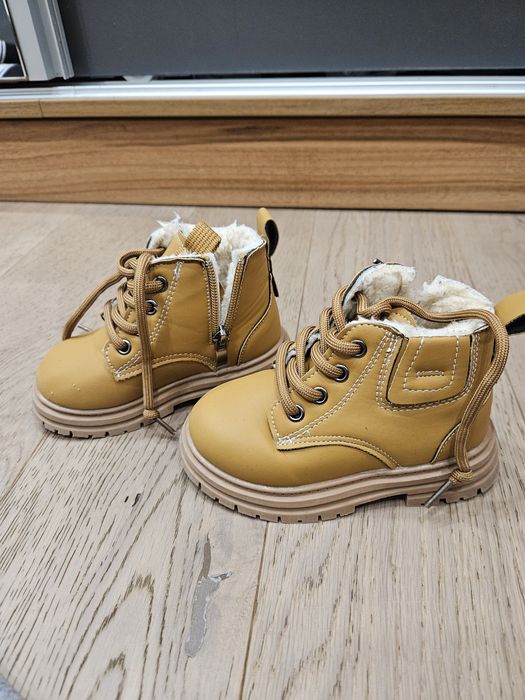 Детски зимни бежови боти 25 номер