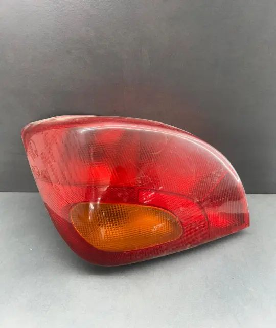 Lampa / Tripla stop stanga pe aripa Ford Fiesta 1996 1.25 MT (74 hp)
