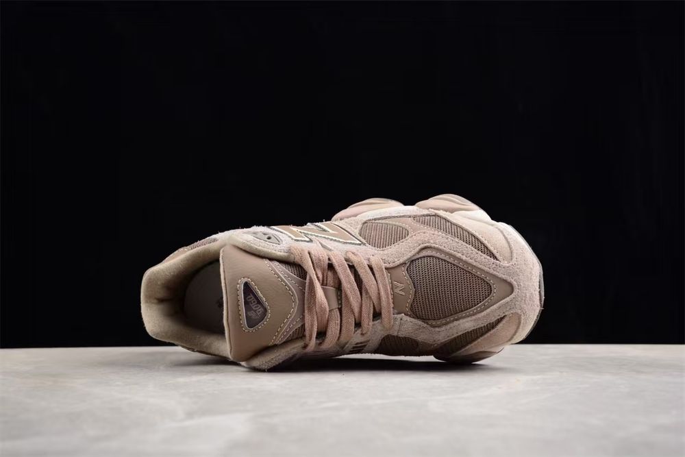New Balance 9060 - Mushroom Brown