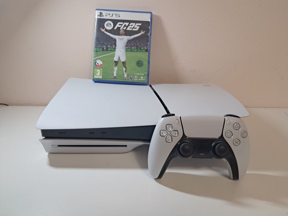 Vând PS5 slim cu disc