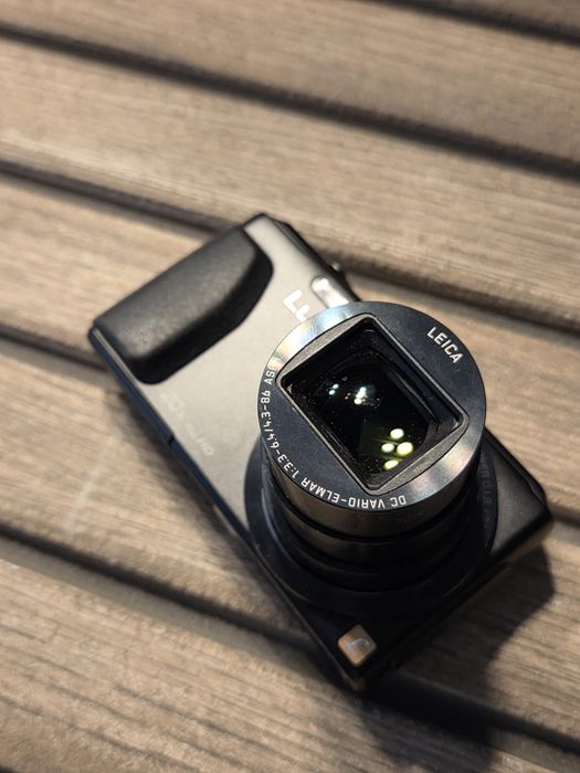 Aparat foto compact Panasonic Lumix DMC-TZ40 18.1 MP Zoom optic 20x Leica Full HD WiFi + GPS