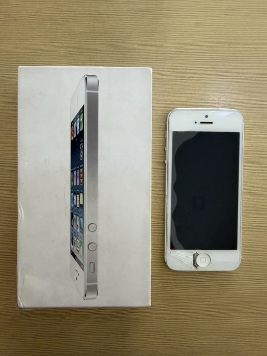 айфон 5,    16 гб