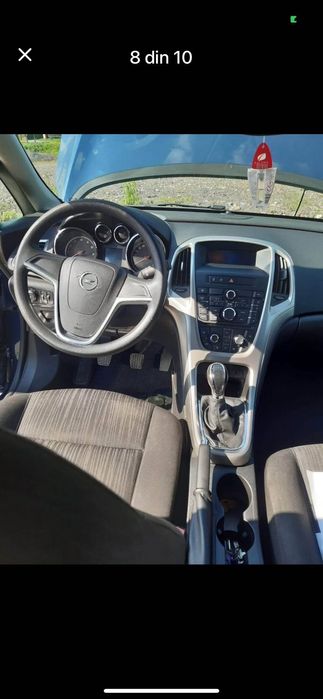 Vând Opel Astra J 2009