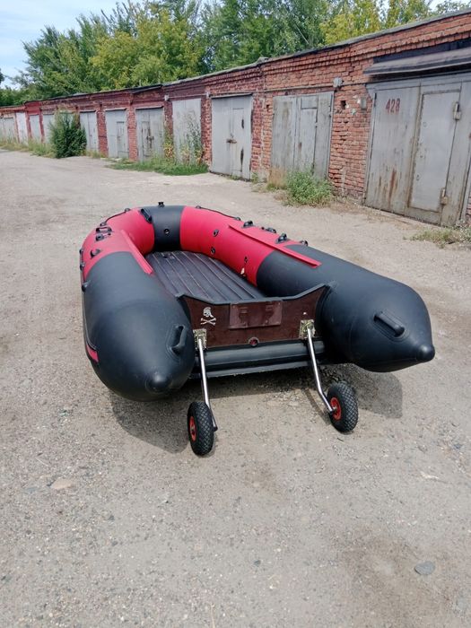 Лодка пвх Таймень 4000.