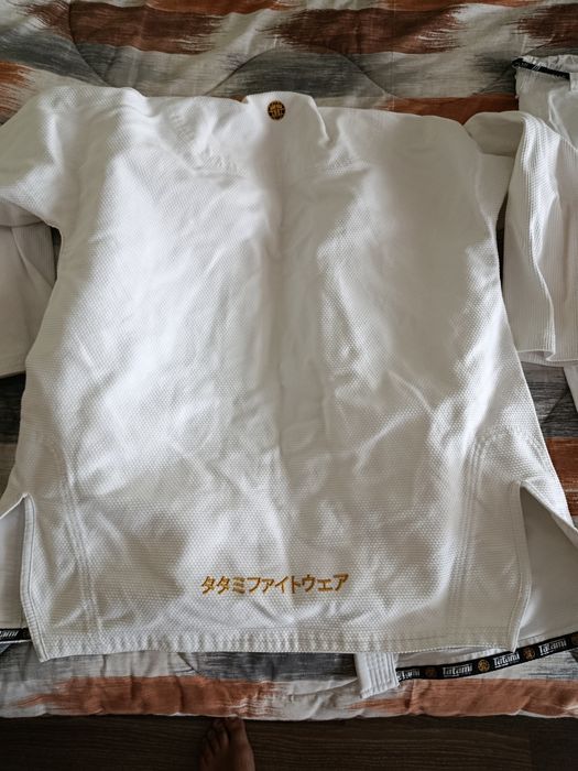 Перфектно кимоно Tatami Gold label A4