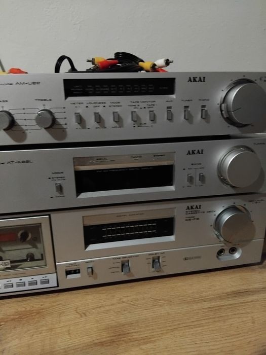 Linie Akai Vintage