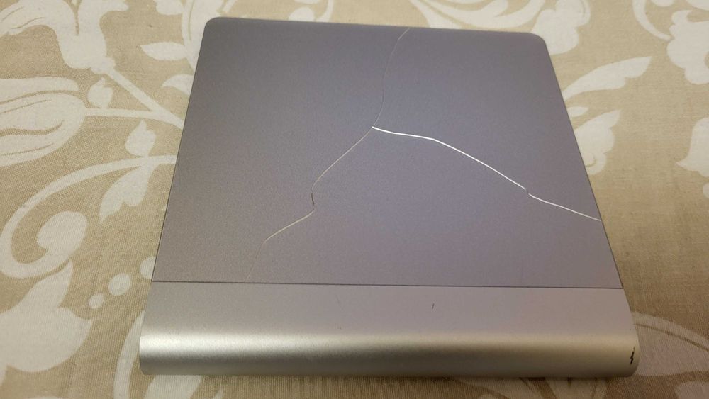 Trackpad Wireless Apple Magic MultiTouch Model A1339 fisurat fuctional