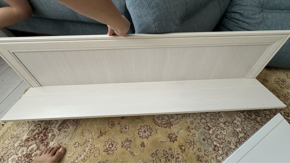 Продам полку подвесная