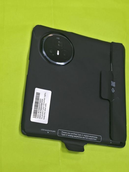 КАТО НОВ 512GB Honor Magic V3 Yettel Гаранция 2027г. Black | Черен