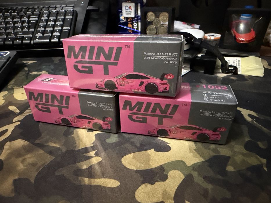 Hot Wheels Premium BMW Twin pack  Porsche GT3 RS - Roxy Mini GT