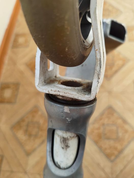 Продам трюковой самокат Y SCOO