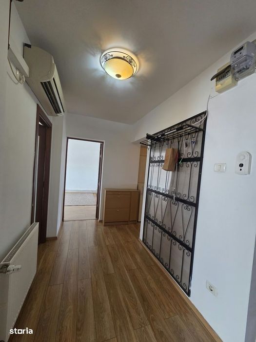 Inchiriez apartament 4 camere decomandat etajul 2 zona Piata Garii