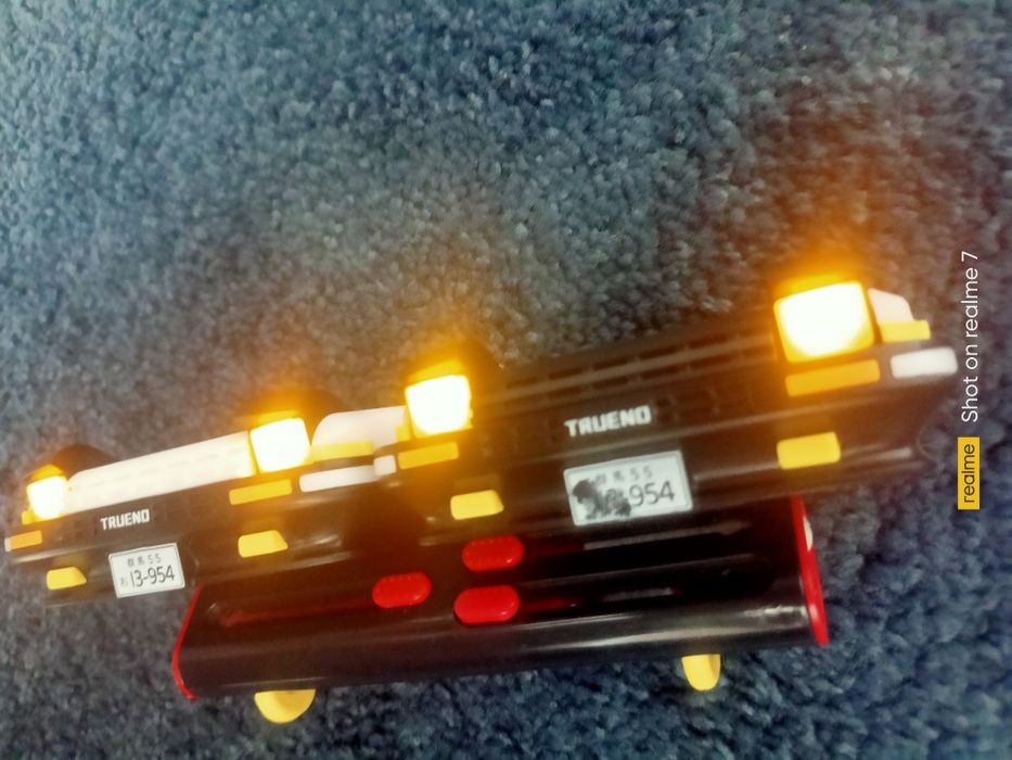 Поставка за ключове Toyota AE86 със светещи фарове