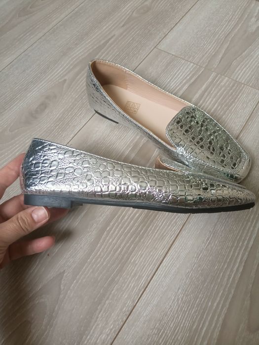 Продам балетки женские