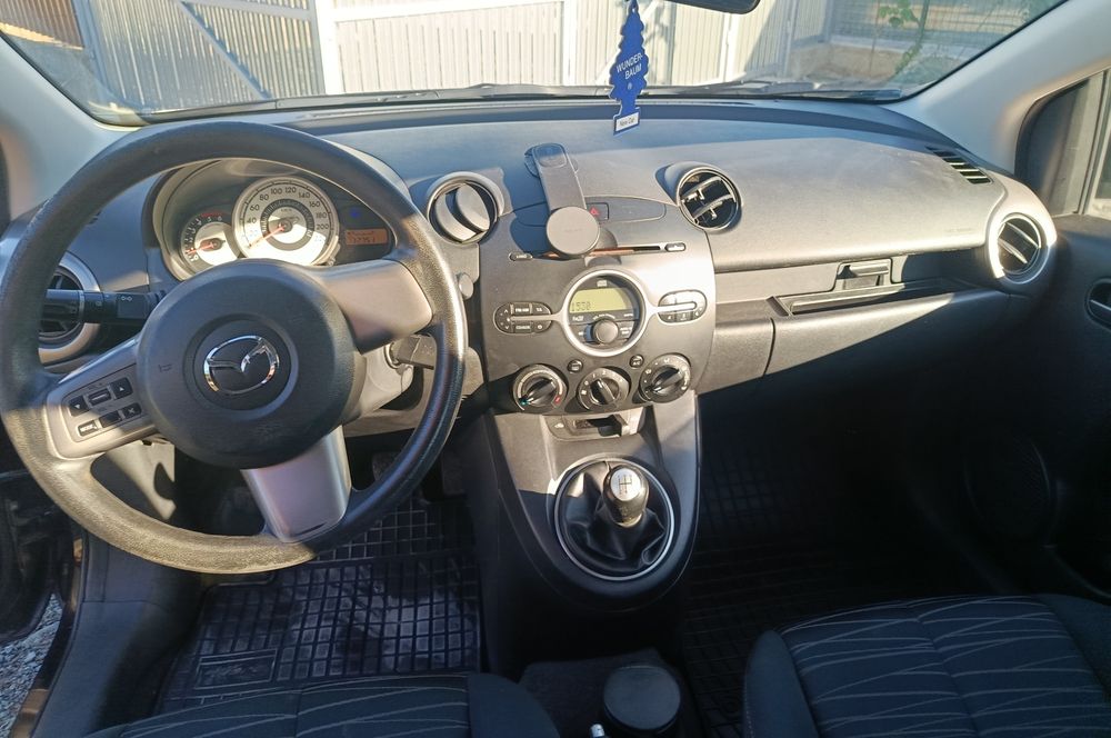 Mazda 2 1.4 hdi an 2010