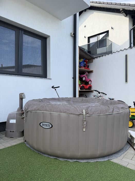 Intex Whirlpool / Jacuzzi gonflabil