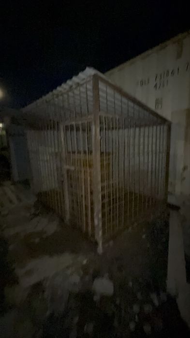 Вольер хорошим состояние