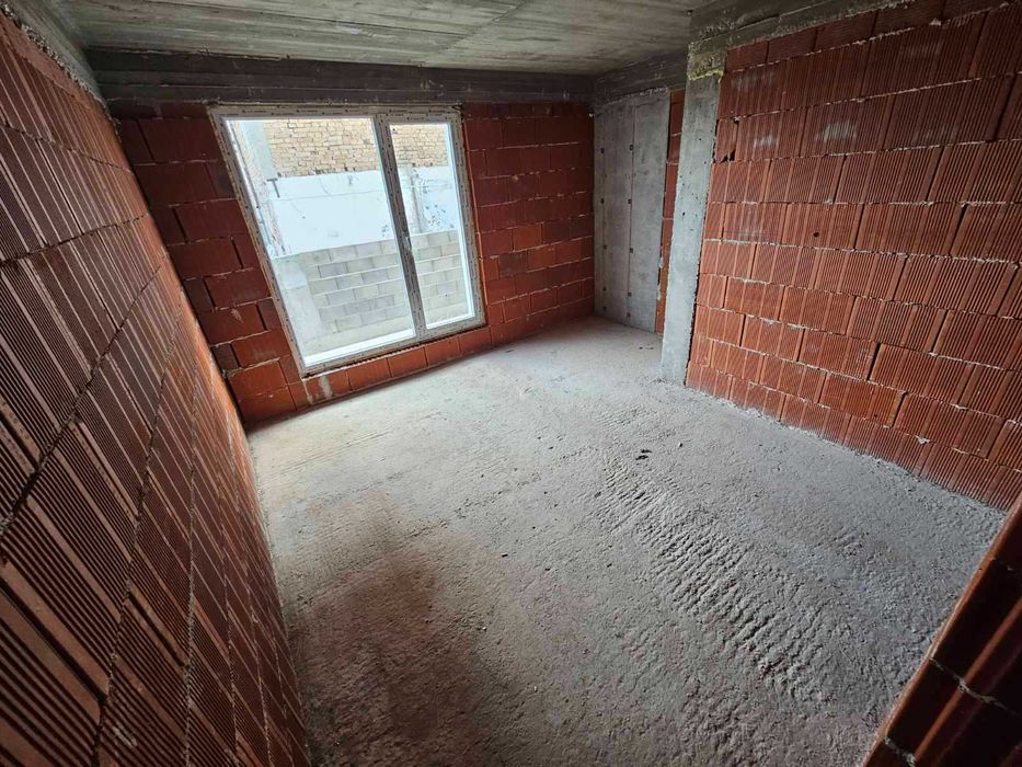 Едноетажна къща в Рогош