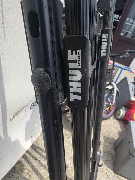 Vand 3 suporti biciclete Thule