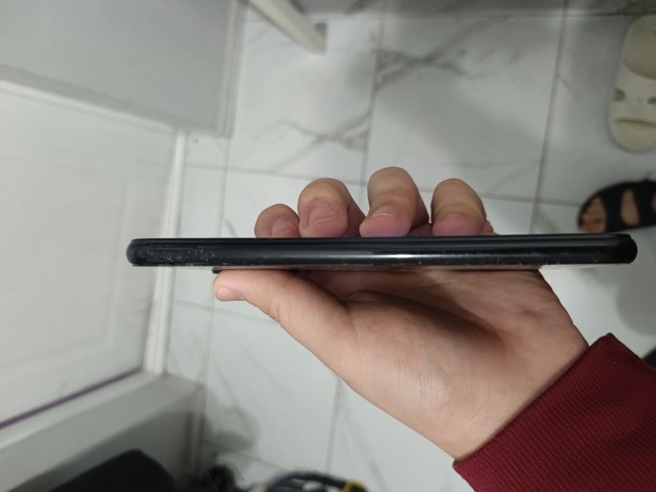 Продам редми нот 8