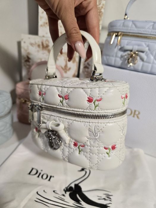 Налична чанта Dior Dioramour Limited