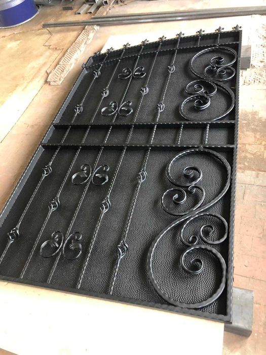 Врати от ковано желязо, порти, портали, по ваш дизайн