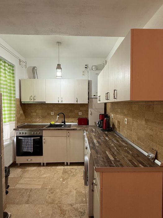 Inchiriez apartament 2 camere strada Castelului