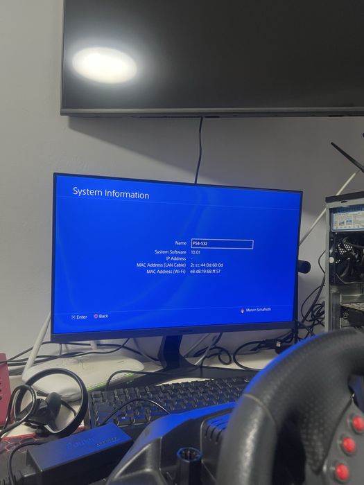 Vand ps4 slim modat 10.01