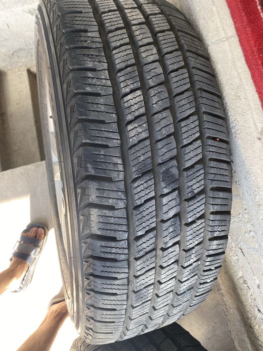 Captiva R18 ideal xolatdagi diska va balon sotiladi.Kumho crugen
