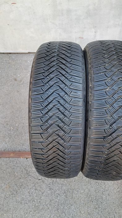 2 бр Зимни гуми 235 65 17 Laufen