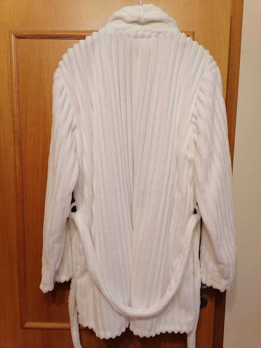 Нов, луксозен дамски халат Infinity от Дубай - идеален подарък