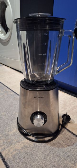 Продавам блендер Mellerware