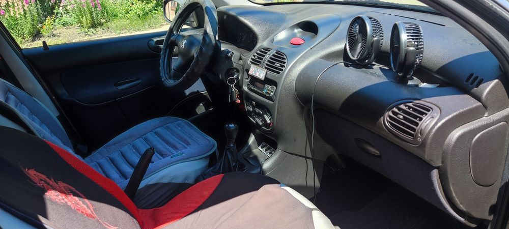 Peugeot 206 1.9D 1999 г. – ремонтиран мост и съединител
