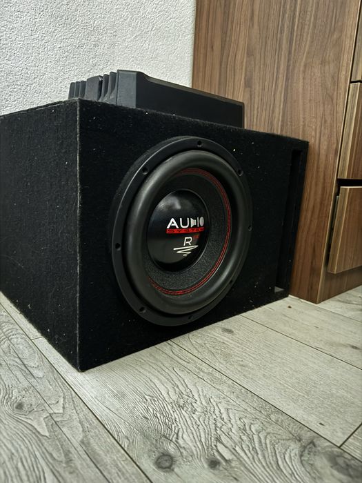 Бас каса с усилвател Revo audio 10”