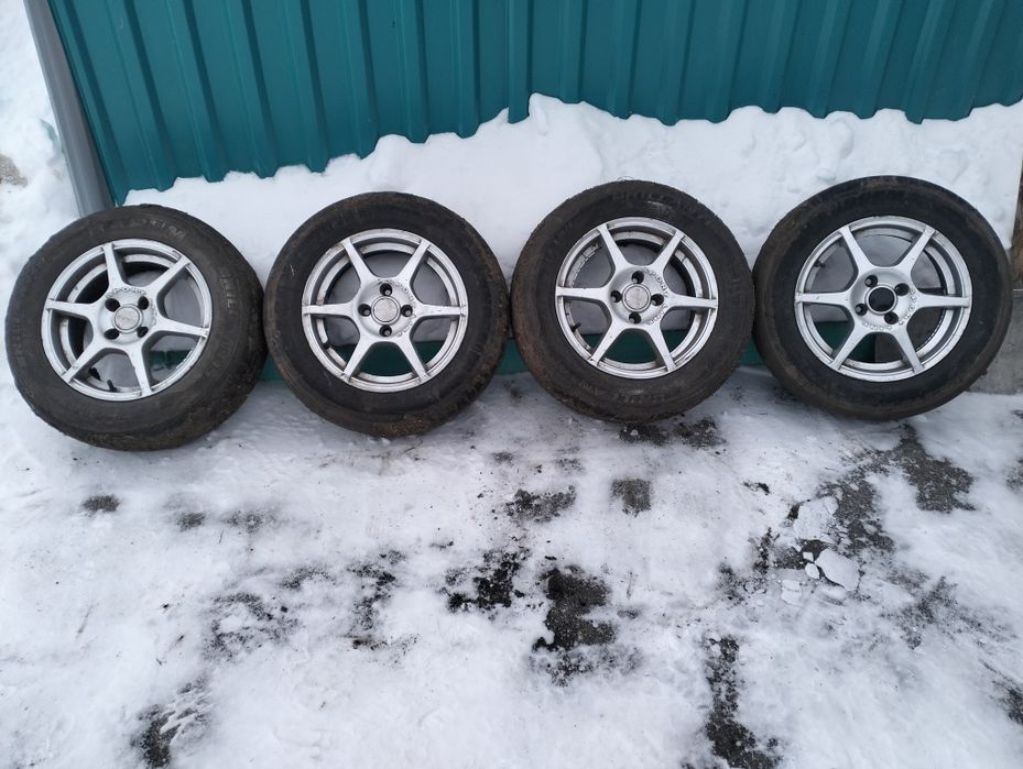 Продам диски 14 с летней резиной