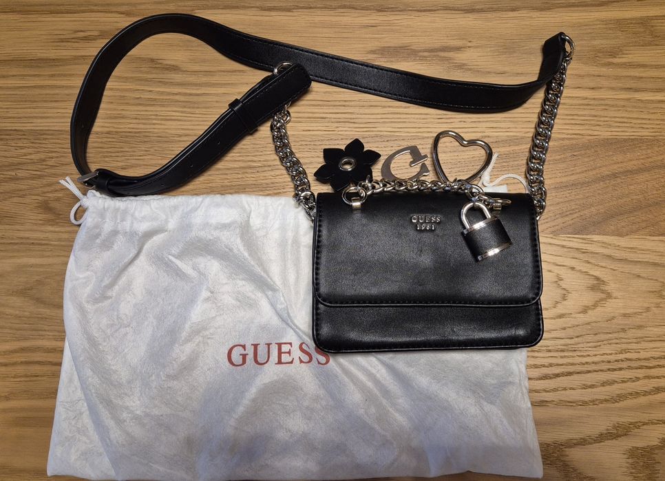 Guess, poseta noua