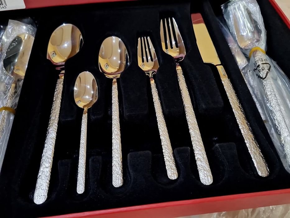 Превъзходен Комплект Прибори 36части за 6човека 18/10Неръждаема Стом.