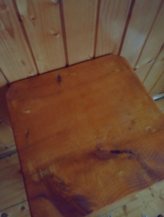 De vanzare, masuta de lemn