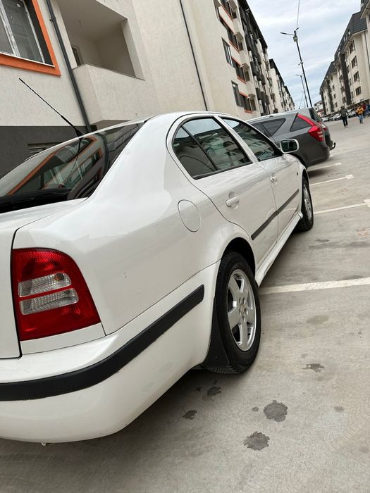 SKODA Octavia 2009 — imagine 4
