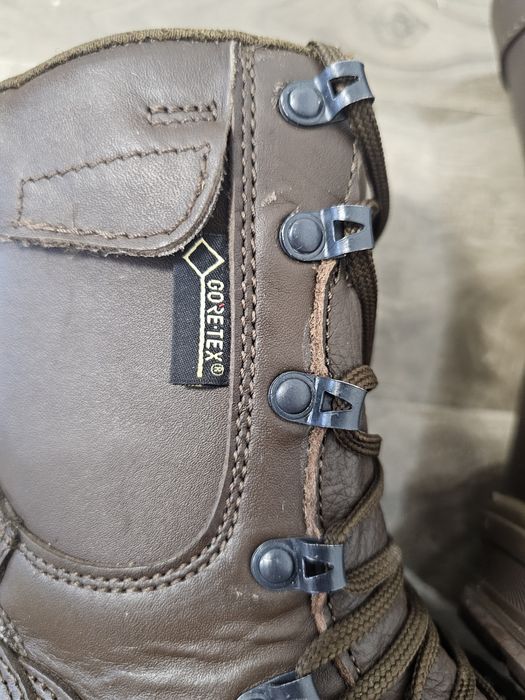 Bocanci Yds nr 42,5-43 dimensiune talpic 28 cm!  Căptușeală goretex! Impermeabili!