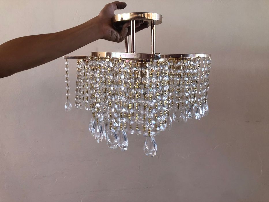 Люстра в комнату