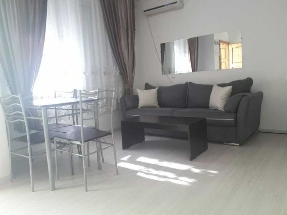 Наемане на 2 апартамента до МОЛ ГАЛЕРИЯ, РЕМИЗА