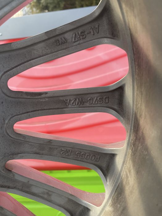 Set roti/jenti Ford 18”